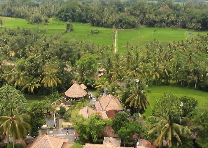 Puri Taman Sari リゾート 3*