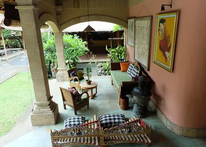 Puri Taman Sari 3* Selemadeg