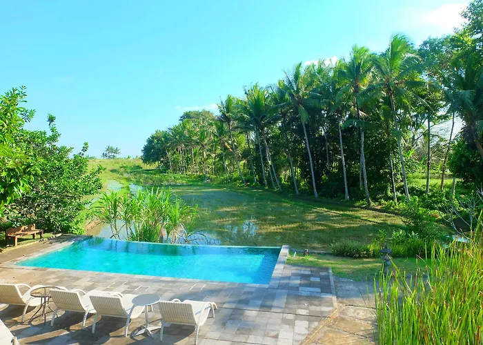 Puri Taman Sari リゾート 3*
