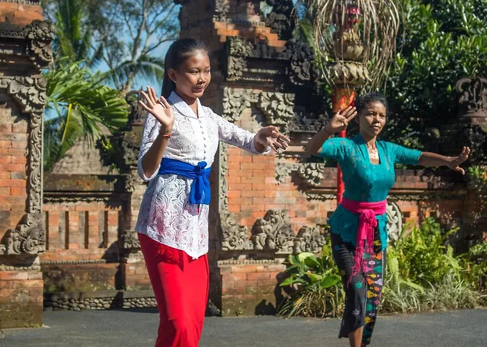 リゾート Puri Taman Sari Selemadeg